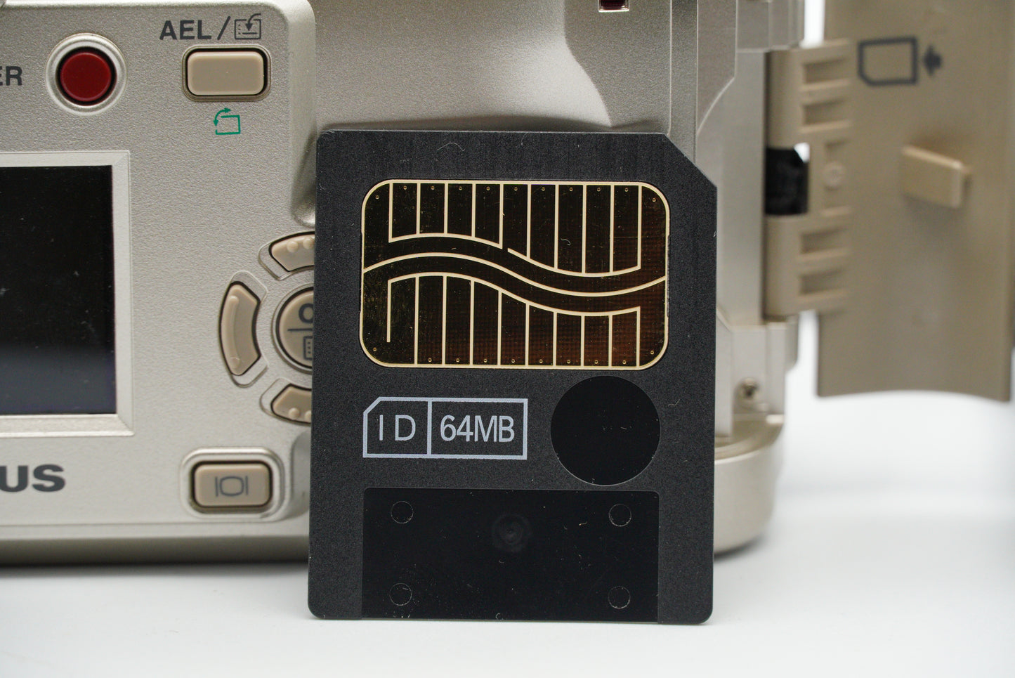 Olympus Camedia C-720 Ultra Zoom – 3.0MP with Kodachrome-like photos