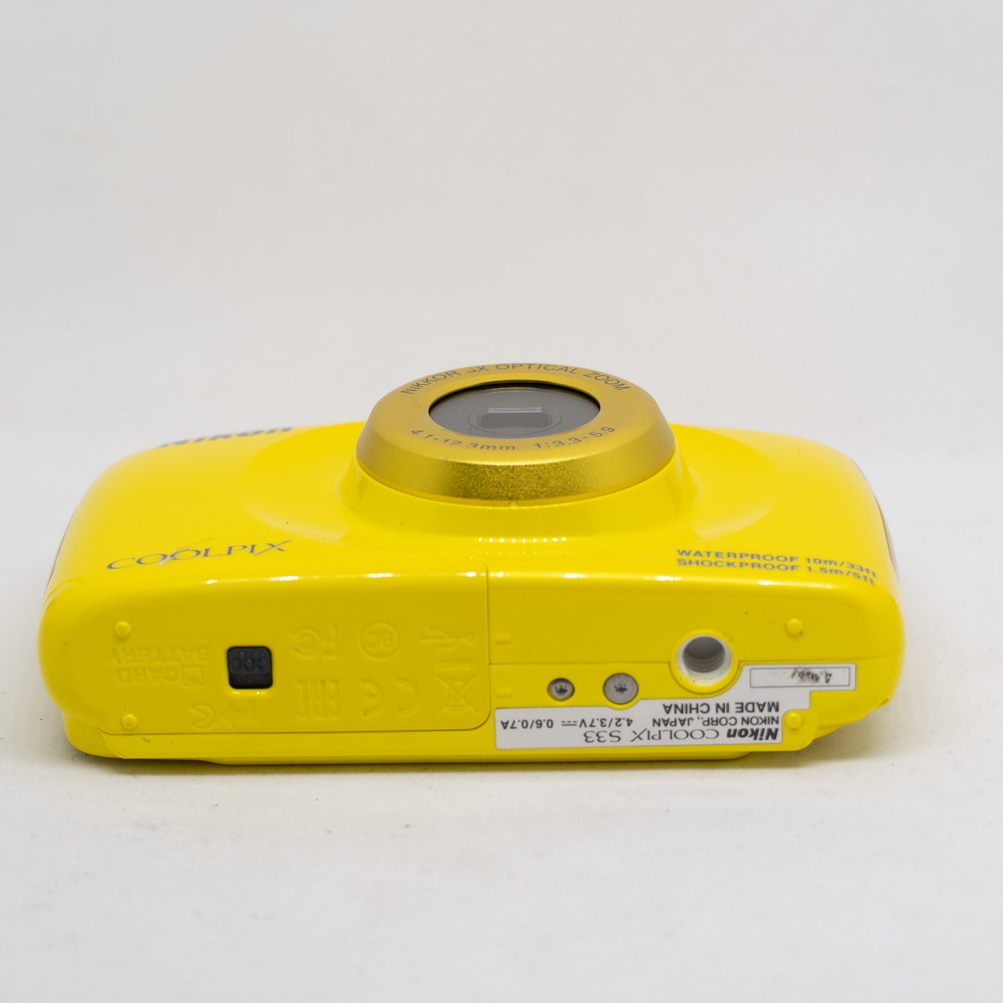 Nikon Coolpix W100 – Waterproof Digital Camera (Yellow)