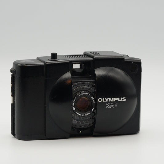 Olympus XA1 – Vintage 35mm Point-and-Shoot Film Camera