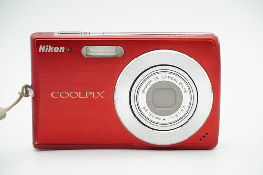 Nikon Coolpix S200 Digital Camera – Red