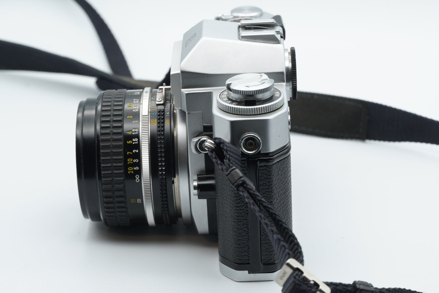 Nikkormat EL 35mm Film Camera + Nikkor 50mm f/1.8 Lens