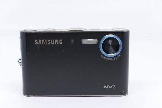 Samsung NV3 (2006) – Retro CCD Camera