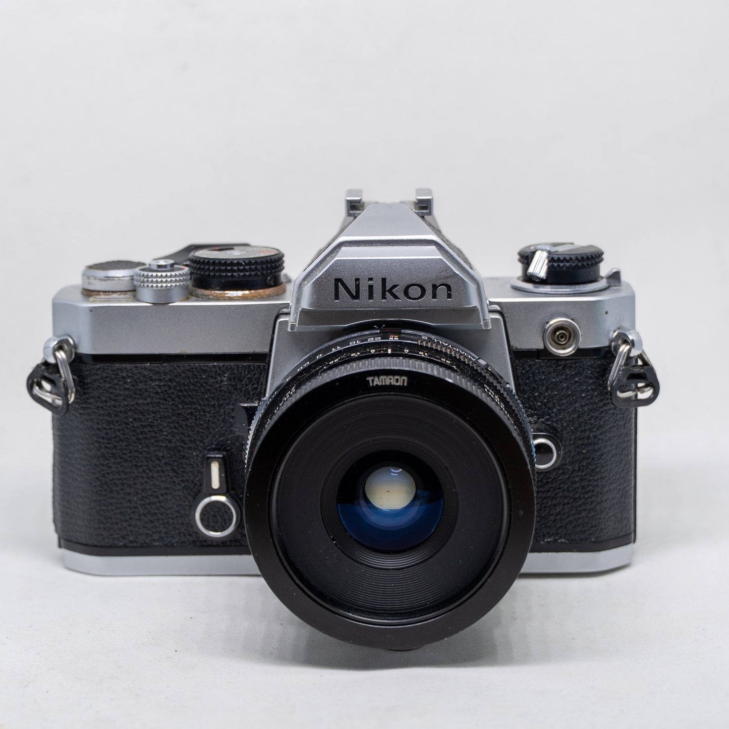 Nikon FM + Tamron 28mm f/2.5 Adaptall-2 – 35mm SLR (Made in Japan)