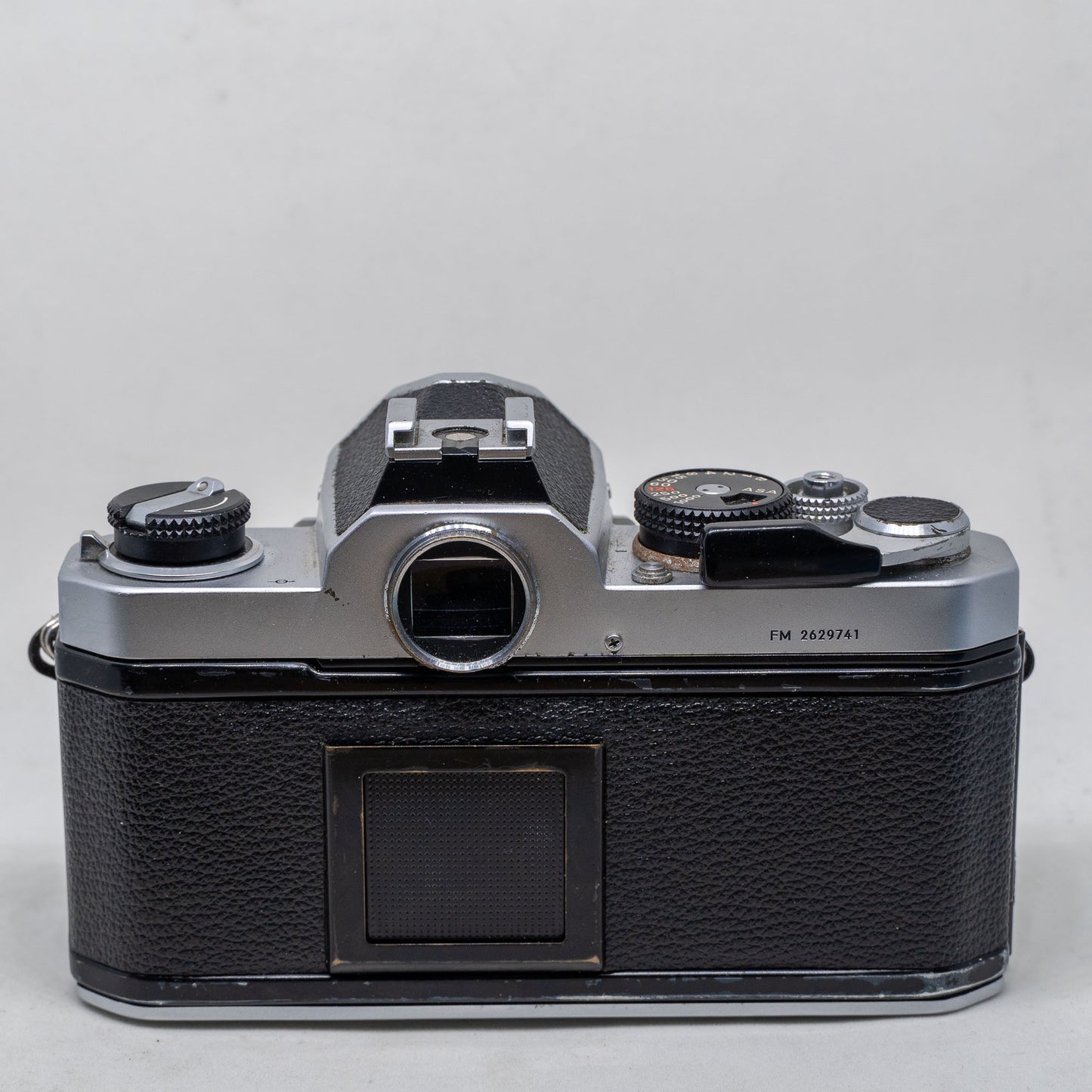 Nikon FM + Tamron 28mm f/2.5 Adaptall-2 – 35mm SLR (Made in Japan)