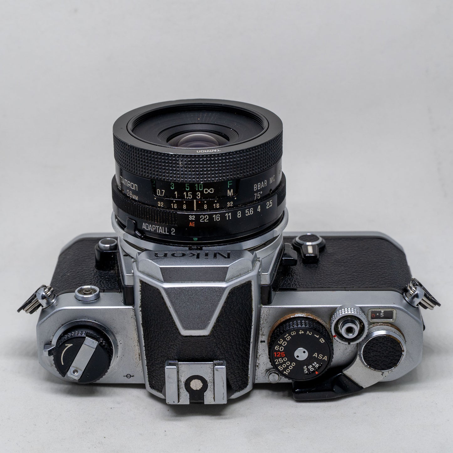 Nikon FM + Tamron 28mm f/2.5 Adaptall-2 – 35mm SLR (Made in Japan)