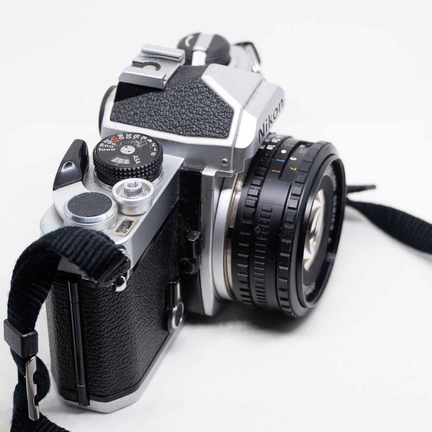 Nikon FM – 35mm SLR Film Camera with 50mm f/1.8 Lens