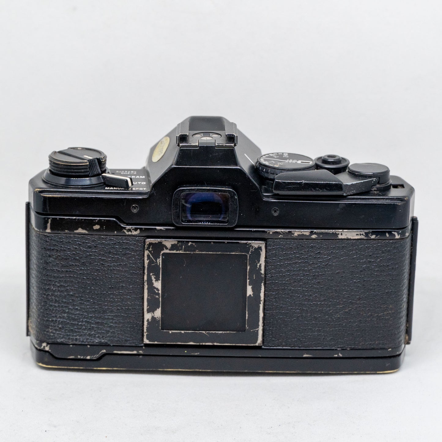 Olympus OM-2 Spot/Program + Zuiko 28mm f/2.8 – 35mm SLR (Made in Japan)