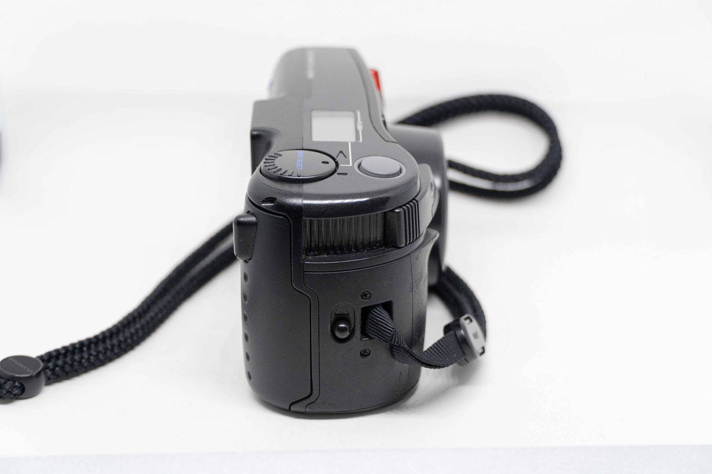 Olympus SuperZoom 3000 35mm Film Camera – Weatherproof Retro Point and Shoot